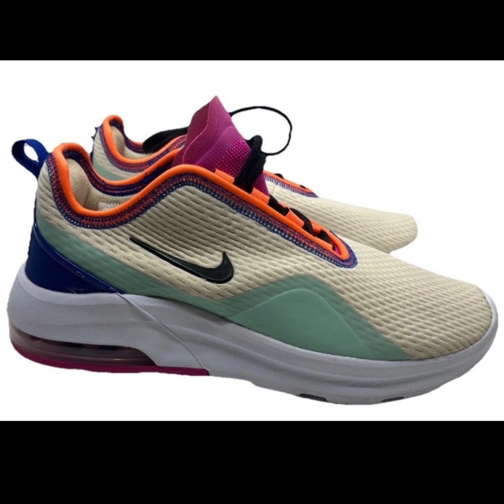 Nike Air Max Motion 2 Fossil Pistachio Frost Running CD5440-200 Sneaker
